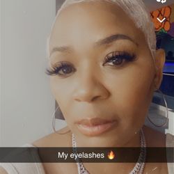 StyleAndBeauty Bar - Love my eyelashes