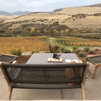 Irvine & Roberts Vineyards - Wine Tours Near Me - Ashland, Oregon