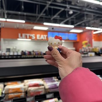 Amazon Go - Convenience Stores Near Me - Woodland Hills, California Amazon Go - Convenience Stores Near Me - Woodland Hills, California