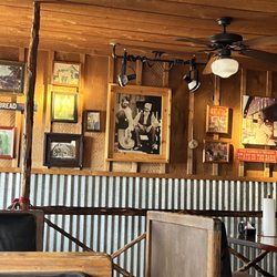 Red Barn Bar-B-Que - Cool wall photos -- Von is on the right.
