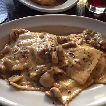 Pasta Palazzo - Day special, artichoke ravioli in champagne sauce - Italian Near Me - Chicago, Illinois Pasta Palazzo - Day special, artichoke ravioli in champagne sauce - Italian Near Me - Chicago, Illinois