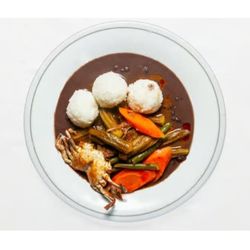 La Reference Haitian & Caribbean Taste - Diri blan, Sòs Kalalou ak vyann bèf, Sòs Pwa Nwa ( Beef Stew with Okra, White Rice, and Sauce Black Bean)