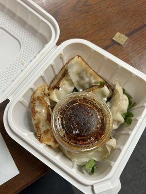 Corner Ramen & Poke by null