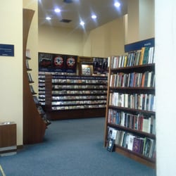 El Ateneo - Infinidad de libros.