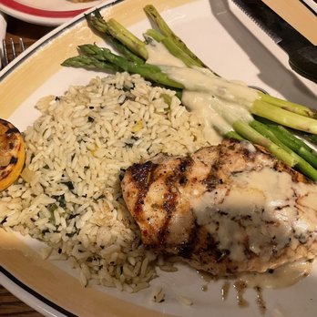 99 Restaurants - Dijon chicken with rice pilaf and asparagus - American Near Me - Nashua, New Hampshire 99 Restaurants - Dijon chicken with rice pilaf and asparagus - American Near Me - Nashua, New Hampshire