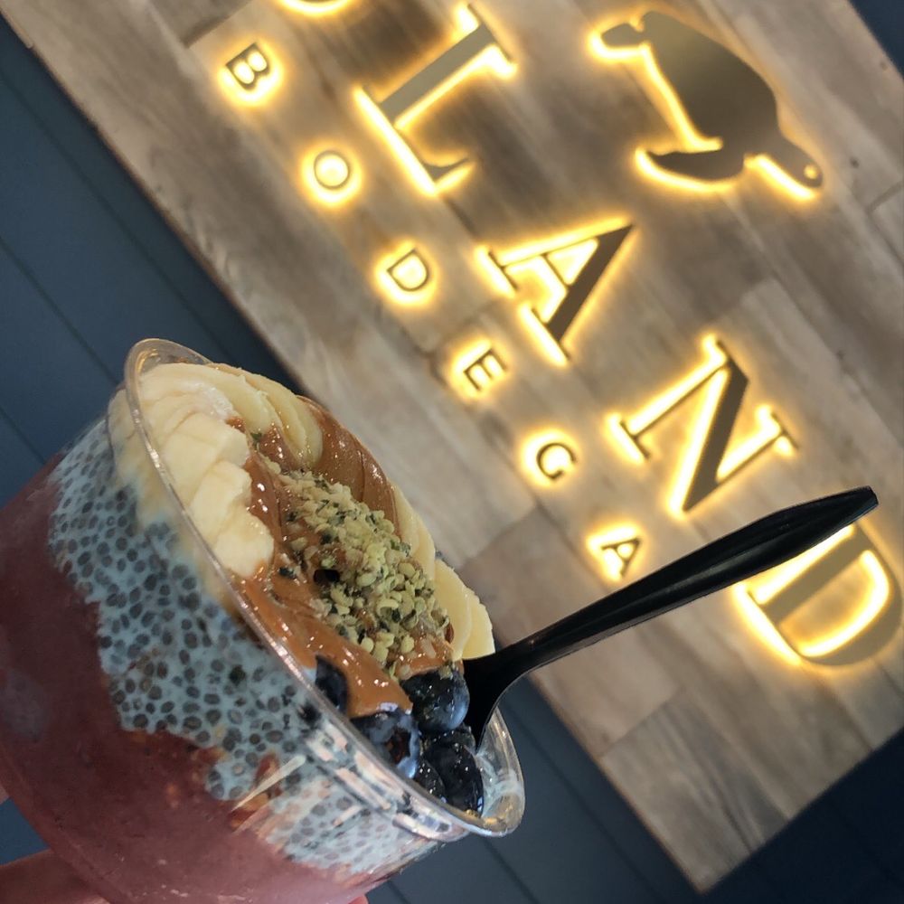 Island Bodega - Acai blend, blue chia, banana and blueberries - Acai Bowls Near Me - Cerritos, California Island Bodega - Acai blend, blue chia, banana and blueberries - Acai Bowls Near Me - Cerritos, California