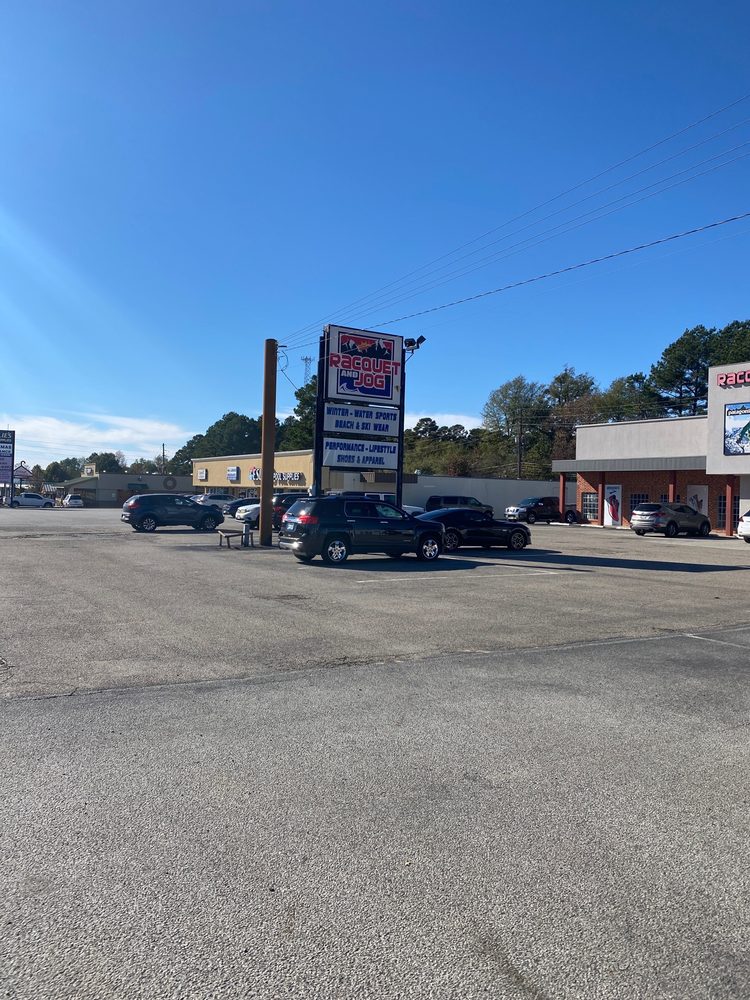 RACQUET AND JOG Updated September 2024 1419 W Loop 281, Longview