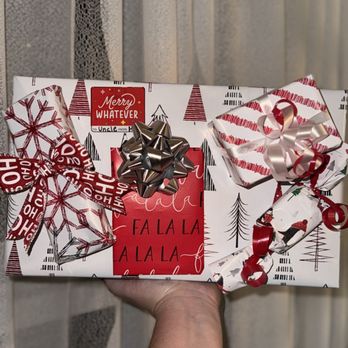 On The Roll Wrapping - Gift Shops Near Me On The Roll Wrapping - Gift Shops Near Me