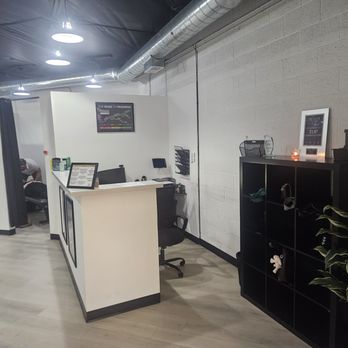 Axis Spine and Sport - Adjusting area - Chiropractors Near Me - Tempe, Arizona