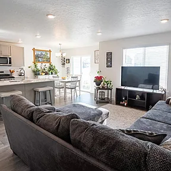Mansell Real Estate - home - inside
