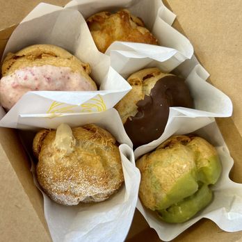 Beard Papa’s Plano - Bakeries Near Me - Plano, Texas