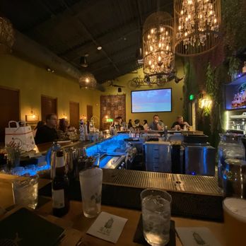 Pats Select Pizza & Grill