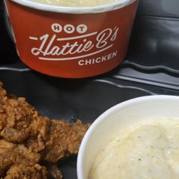 Hattie B 's Chicken
