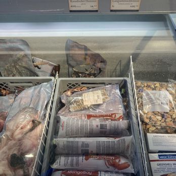 Fiedlers Fischmarkt - Seafood Markets Near Me - Bremerhaven, HB