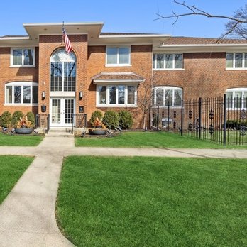 Gagliardo Group - Compass - Real Estate Services Near Me - River Forest, Illinois Gagliardo Group - Compass - Real Estate Services Near Me - River Forest, Illinois