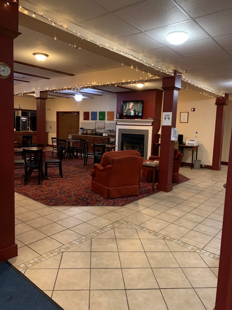 FIRESIDE INN & SUITES Updated September 2024 79 Photos & 37 Reviews