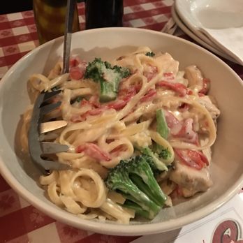 Buca di Beppo Italian Restaurant - Fettuccine Supremo - Italian Near Me - Redondo Beach, California