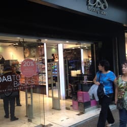DBS Beauty Store - Exterior de la tienda DBS en Providencia