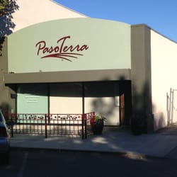 Dining With André - Paso Terra