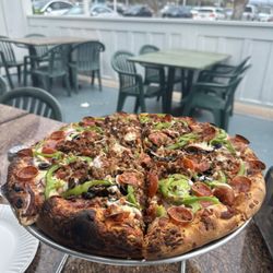 Beach Harbor Pizza - Combo pizza size Medium