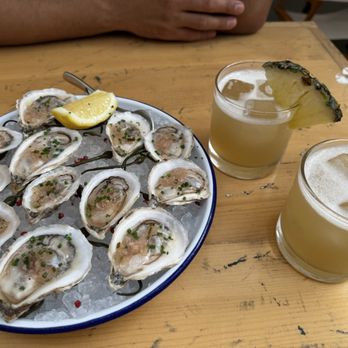 Gilligan's - East coast oysters and spicy skipper drink - New American Near Me - New York, New York Gilligan's - East coast oysters and spicy skipper drink - New American Near Me - New York, New York
