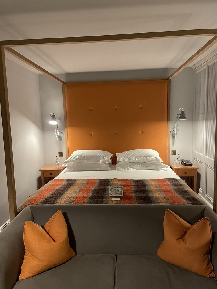 THYME Updated October 2024 28 Photos Thyme Southrop Manor Estate