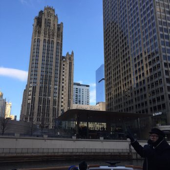 Shoreline Sightseeing - Architectural Tours Near Me - Chicago, Illinois