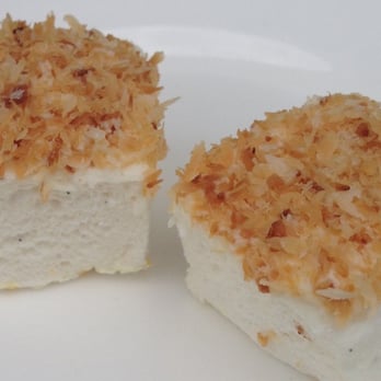 Dreamallows - Lemon Coconut Island - Desserts Near Me - Tequesta, Florida Dreamallows - Lemon Coconut Island - Desserts Near Me - Tequesta, Florida