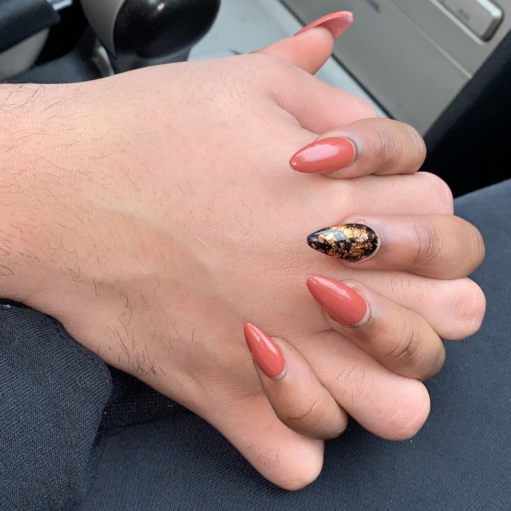 Graduation nails