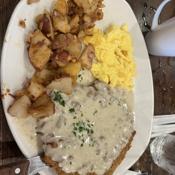 Katie's Kitchen - Country Fried steak w2 potatoes and scrambled eggs - Breakfast & Brunch Near Me - Des Plaines, Illinois Katie's Kitchen - Country Fried steak w2 potatoes and scrambled eggs - Breakfast & Brunch Near Me - Des Plaines, Illinois