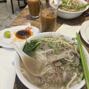 Pho Bang New York - Pho, beef noodle soup and Vietnamese iced coffee - Vietnamese Near Me - Montreal, Quebec Pho Bang New York - Pho, beef noodle soup and Vietnamese iced coffee - Vietnamese Near Me - Montreal, Quebec