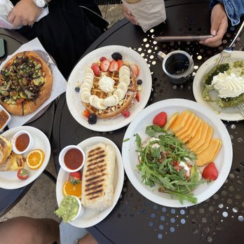Urth Caffe - Coffee & Tea Near Me - Laguna Beach, California Urth Caffe - Coffee & Tea Near Me - Laguna Beach, California