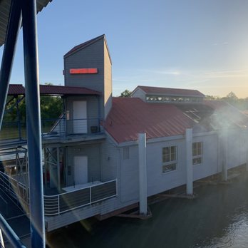 Riverbank Marina - Crawdads - Marinas Near Me - Sacramento, California Riverbank Marina - Crawdads - Marinas Near Me - Sacramento, California
