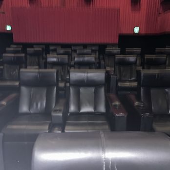 Regal UA La Canada - Reclunng seats theater 6 August 2025 - Cinema Near Me - La Cañada Flintridge, California Regal UA La Canada - Reclunng seats theater 6 August 2025 - Cinema Near Me - La Cañada Flintridge, California