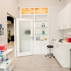 IV Start Room - Private for consultations, and conversations.