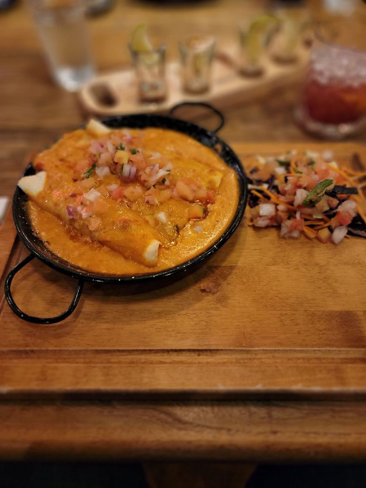 REVOLUCIÓN DE CUBA GLASGOW Updated June 2024 36 Renfield Street