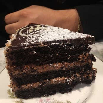 Queen of Tarts - Chocolate fudge cake - Desserts Near Me - Dublin, D