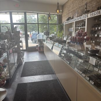 Old Fashioned Candies - Sales floor - Candy Stores Near Me - Berwyn, Illinois