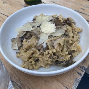 Gusto 101 - Mafalde Al funghi - Italian Near Me - Toronto, Ontario
