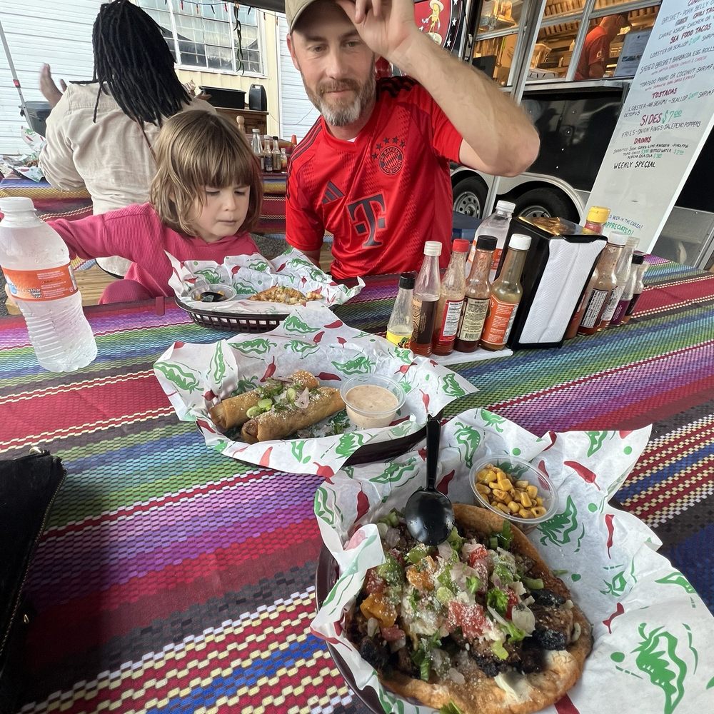 The Killer Taco - Digging in! - Food Trucks Near Me - Georgetown, Texas The Killer Taco - Digging in! - Food Trucks Near Me - Georgetown, Texas