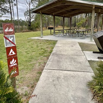 Bear Pond Trailhead - Pavilion - Hiking Near Me - Sorrento, Florida