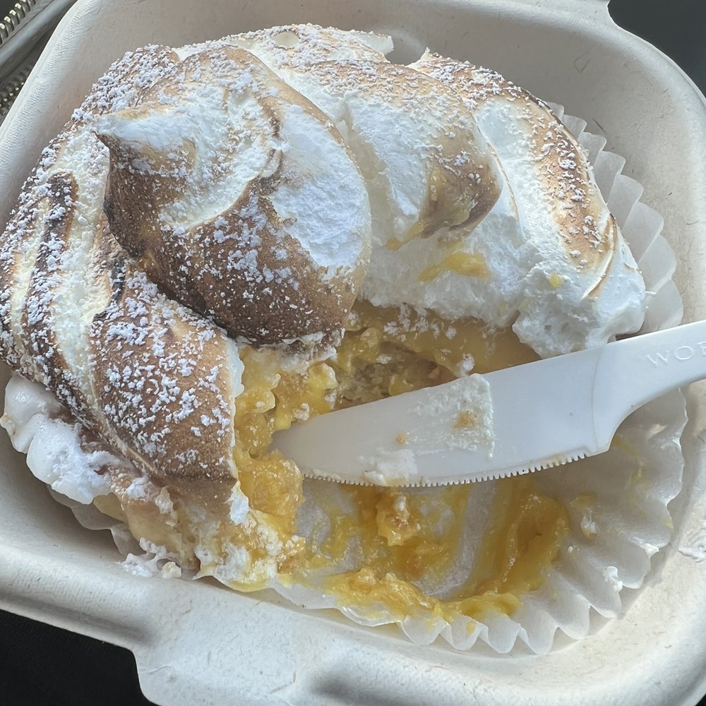 La Provence - Lemon meringue (?) - French Near Me - Kula, Hawaii La Provence - Lemon meringue (?) - French Near Me - Kula, Hawaii