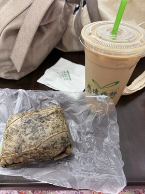 Fay Da Bakery by null