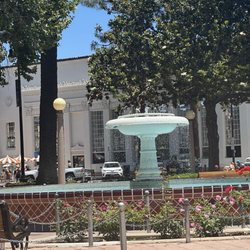 Old Towne Orange Plaza review - Fountain