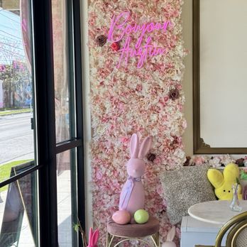 Rocheli Patisserie - Bakeries Near Me - Austin, Texas
