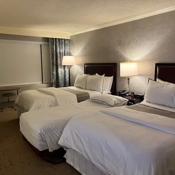 The Westin Calgary - Hotels Near Me - Calgary, Alberta