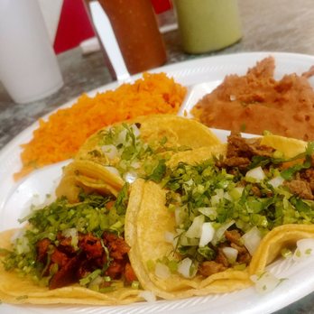 Taco Movil - 3 taco dinner. Pastor Steak Chicken - Food Trucks Near Me - Aurora, Illinois Taco Movil - 3 taco dinner. Pastor Steak Chicken - Food Trucks Near Me - Aurora, Illinois