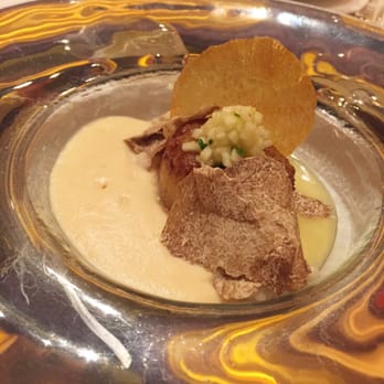 Le Cirque - Scallop with Apple, white chocolate sauce, and white truffles - French Near Me - Las Vegas, Nevada Le Cirque - Scallop with Apple, white chocolate sauce, and white truffles - French Near Me - Las Vegas, Nevada