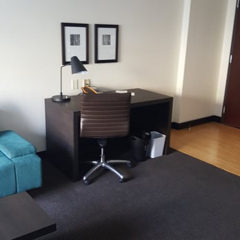 Aloft Silicon Valley - Desk area - Hotels Near Me - Newark, California