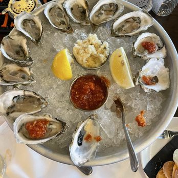 State Street Provisions - Our first dozen oysters - New American Near Me - Boston, Massachusetts State Street Provisions - Our first dozen oysters - New American Near Me - Boston, Massachusetts